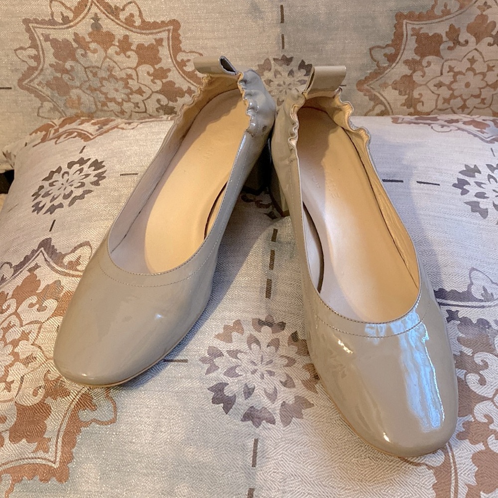 EVERLANE taupe pumps